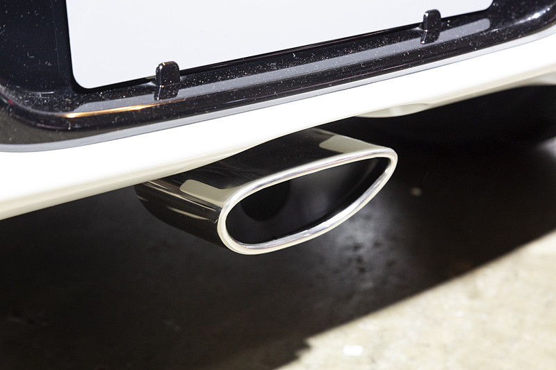 マフラーのフィニッシャー内側を黒く塗装することで、ススが付いても見栄えが落ちないようにしている。そんなことまで気に掛けているのだ