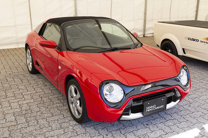 2016年の東京オートサロンに展示され、カスタムカーコンテストでグランプリを受賞したS660 Neo Classicの市販仕様