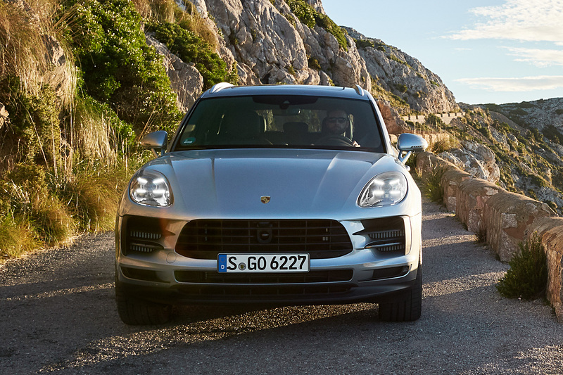 新型「マカン S」