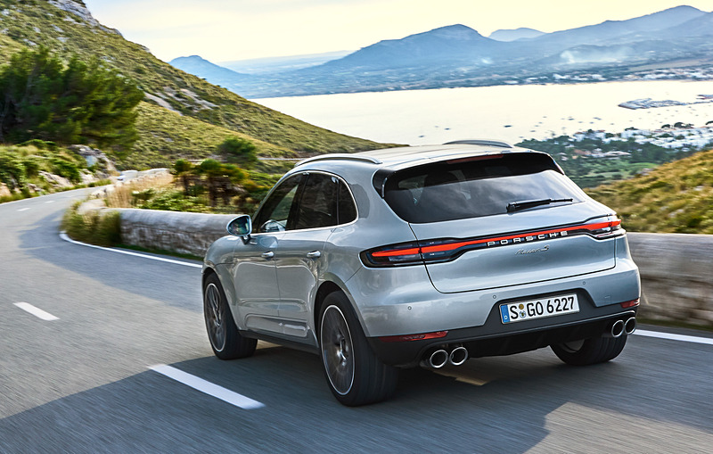 新型マカン Sの走行イメージ