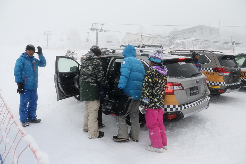 125cm以上の身長がある子供であれば乗車可能。ジュニアシートの用意もある