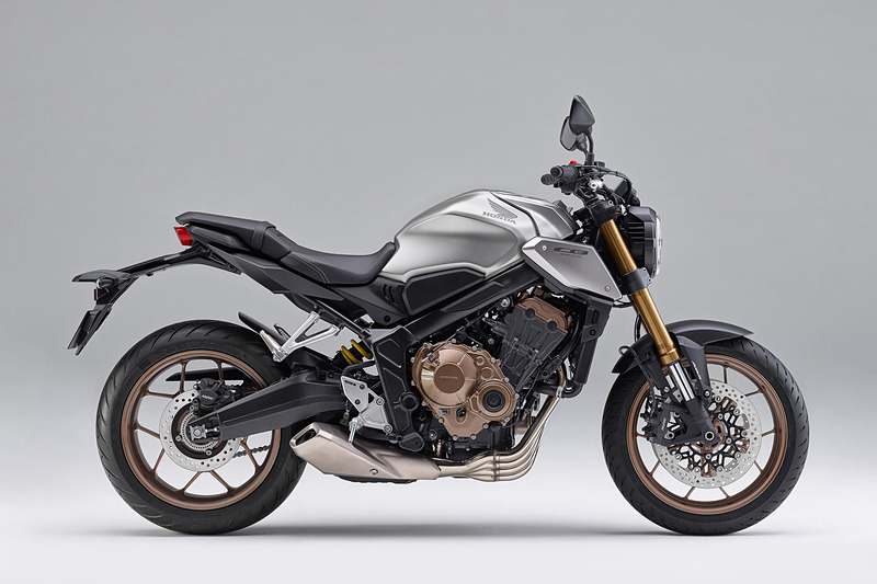 マットベータシルバーメタリック