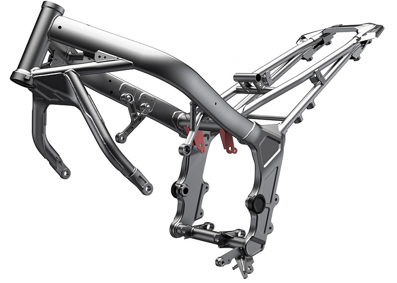 従来モデルより軽量化やマスの集中化を図った「CB650R」