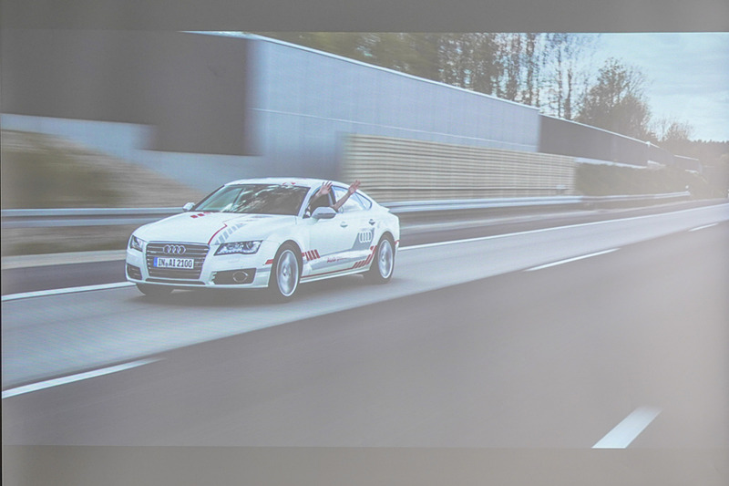 ノイナー博士のそのほかのスライド