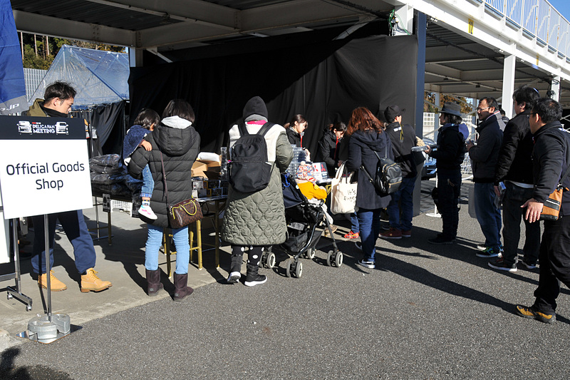 オフィシャルグッズのコーナー