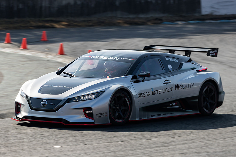 新型EVレーシングカー「リーフ NISMO RC」