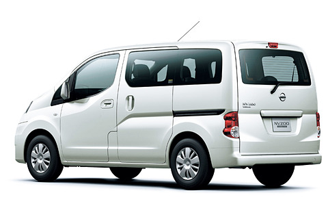 日産、釣りに最適な「NV350 キャラバン」など「フィッシングショー