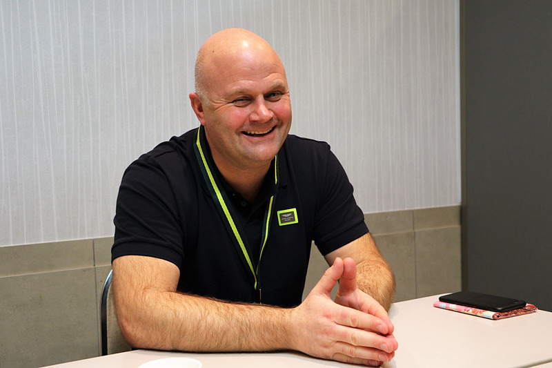 「ラゴンダ」については「まだ内緒」と語ったベッカー氏。現在最も注力しているのはブランド初のSUVモデル「DBX」だという