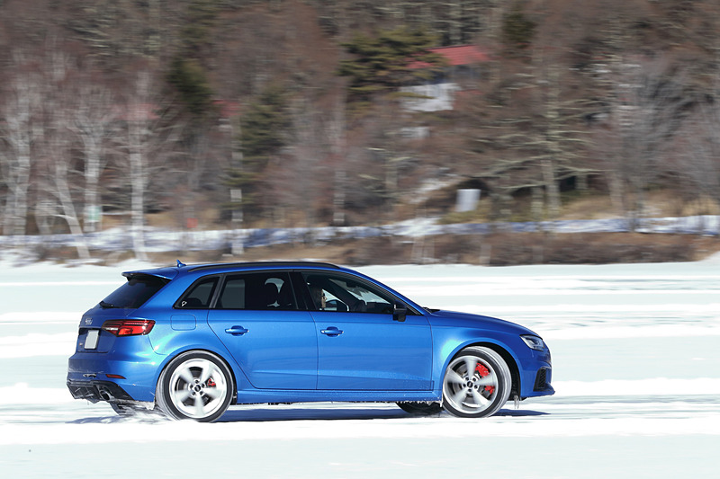 記者は横浜ゴム製「iceGUARD 6（アイスガード シックス）」を装着したアウディ「RS 3」をお借りして走行