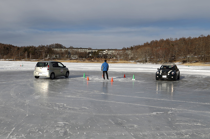 学んだことの集大成となるプログラム「カーチェイス」「タイムアタック」が行なわれた
