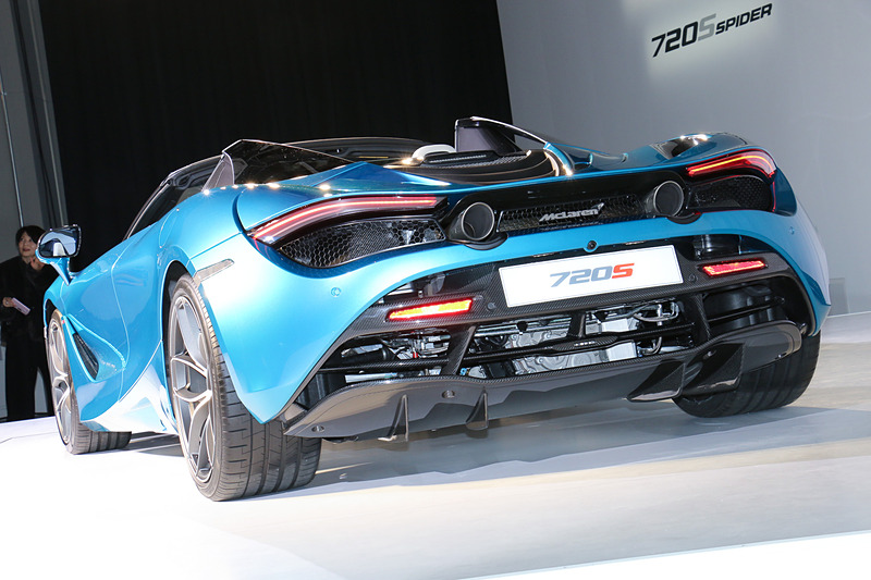 ボディサイズは4543×2059×1196mm（全長×全幅×全高。全幅はミラー格納時）、ホイールベースは2670mm。車両重量は1468kg