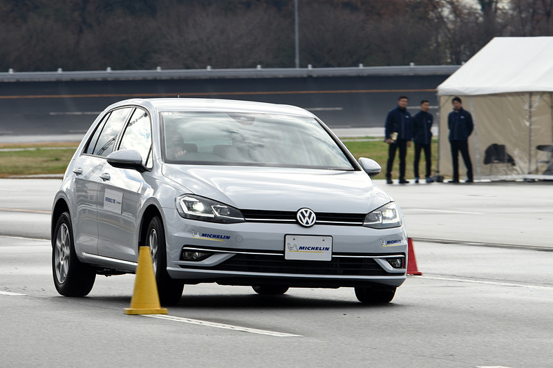 C-HRと同様にクロスクライメート＋のほうが高い安心感があり、オールシーズンタイヤのネガティブなイメージは払拭された