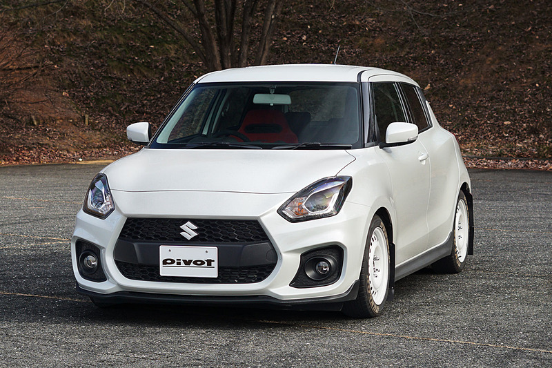 PDX-S2を装着して推奨値の「レベル7」を選択すると、スイフトスポーツの最高出力が19PS、最大トルクが1.8kgfm向上する