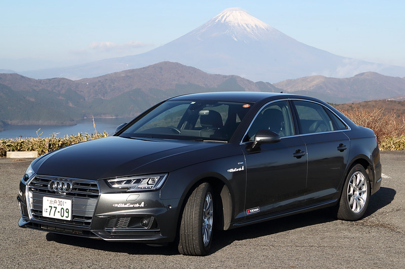 こちらは旧製品のブルーアースA。ブルーアースGT同様に3本のセンターリブがあるが、分断されている部分がある