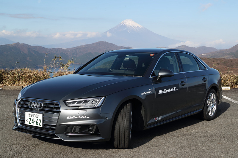 こちらは新製品のブルーアースGT。ブレードサイプによって剛性調整されているが、3本のセンターリブの分断箇所がない