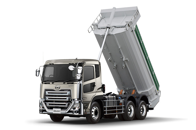 クオン CW（6×4）のダンプ車