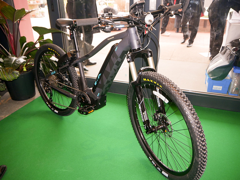 スマートロックを搭載したIoT電動アシスト自転車