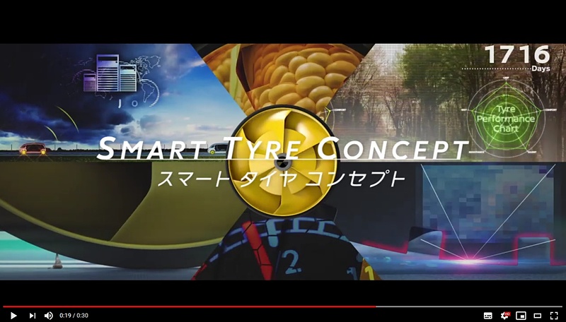 イエローのオープンカーでドライブする福山雅治さんが道路脇で手を上げる「ドラえもん」を発見。福山さんがドラえもんに「未来のタイヤ」について質問するCM内容となっている