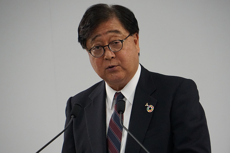 三菱自動車工業株式会社 取締役会長 CEO 益子修氏