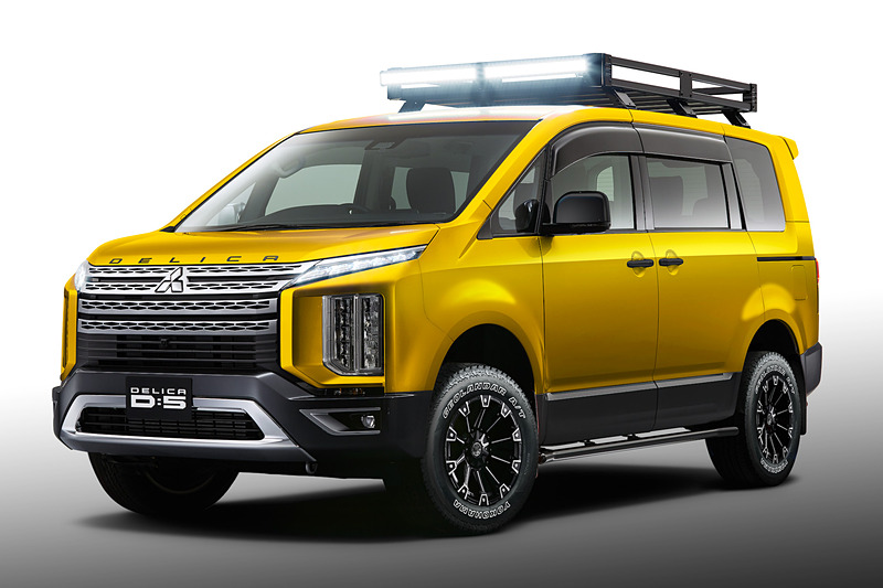 大阪オートメッセ特別カスタム仕様の新型「デリカD：5」