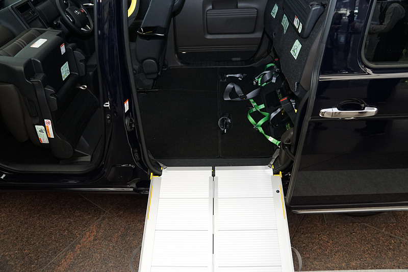3月発売予定の一部改良車両。スロープの改良でドライバーの作業を簡略化した
