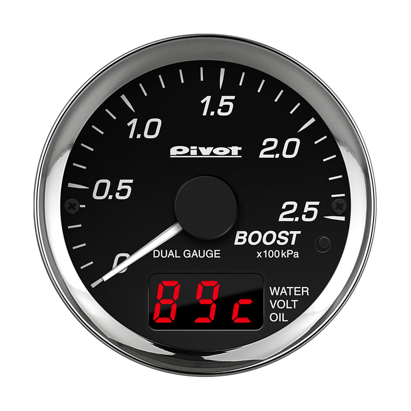アナログメーターでブースト圧を表示し、デジタル表示では水温、電圧、油温から1つを選択して表示できる
