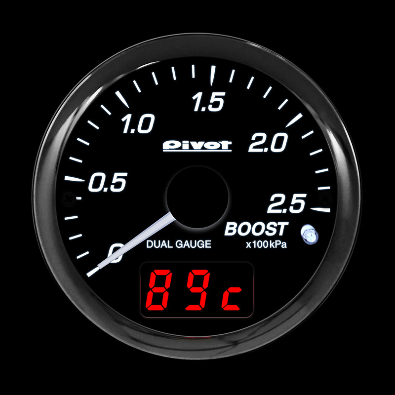 夜間照明のイルミネーションカラーはホワイト（左）とブルー（右）の2種類