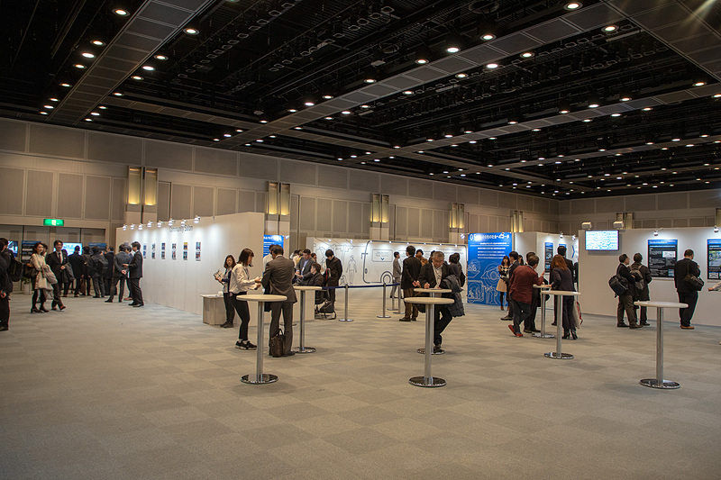 有明TFTホールで開催されている「自動運転のある未来のショーケース～あらゆる人に移動の自由を～」。2月7日まで開催。入場無料