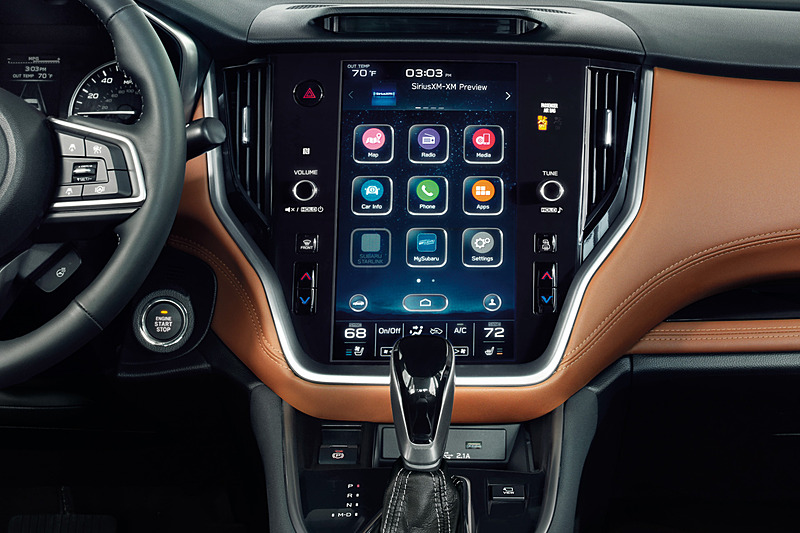 センターコンソールに11.6インチのフルHD縦型ディスプレイを設置