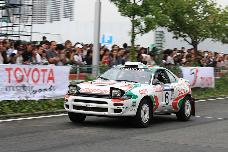 「セリカ GT-FOUR ST185 ＃6」は1993年と1994年のWRCでマニュファクチャラーズタイトル、ドライバーズタイトルを獲得