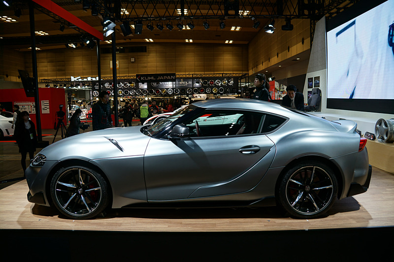 国内仕様の新型スープラ