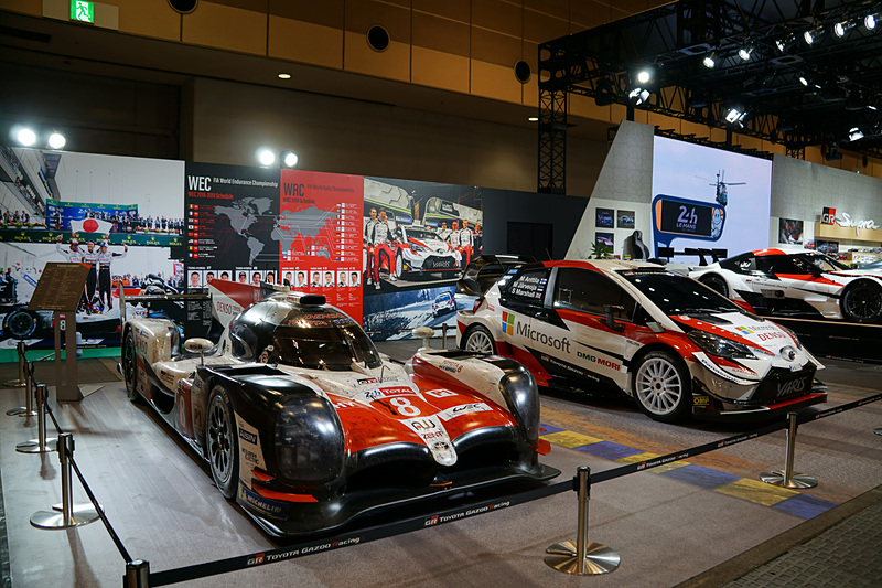 モータースポーツ車両の展示