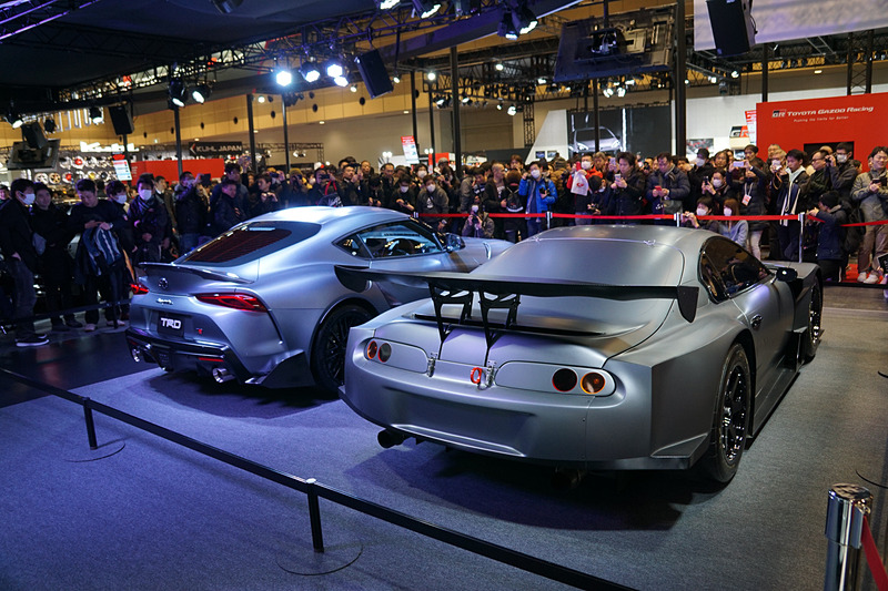 SUPER GT GT500クラスの開発車両をリメイクした「TRD“80”Supra」と並べられて展示されている