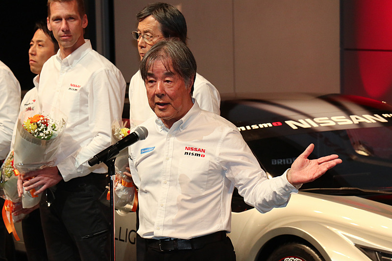 花束贈呈の贈呈に加え、本山選手とのエピソードなどが語られた