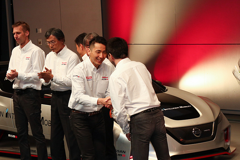 花束贈呈の贈呈に加え、本山選手とのエピソードなどが語られた