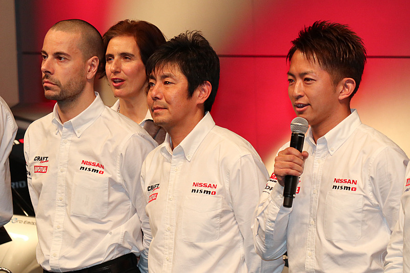 「NDDP RACING with B-MAX」のフレデリック・マコヴィッキ選手、田中利和監督、平手晃平選手