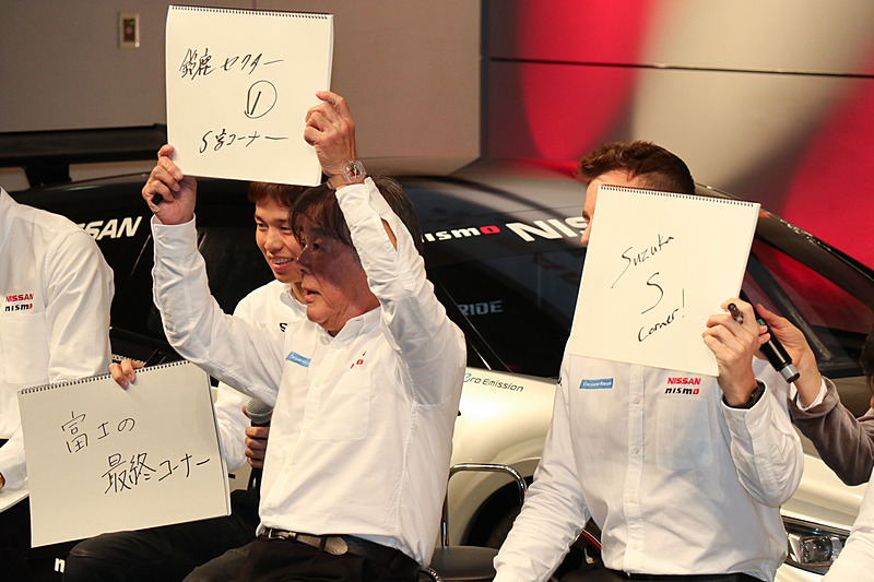 「一番好きなコーナーは？」という質問で、星野監督とロシター選手は同じ鈴鹿サーキットのS字コーナーと回答。2人とも亥年（星野監督は1947年生まれ、ロシター選手は1983年生まれ）の年男で気が合うと語ったが、近藤監督から「あのチームは猪突猛進（コースアウト）で完走しないな」と指摘されていた