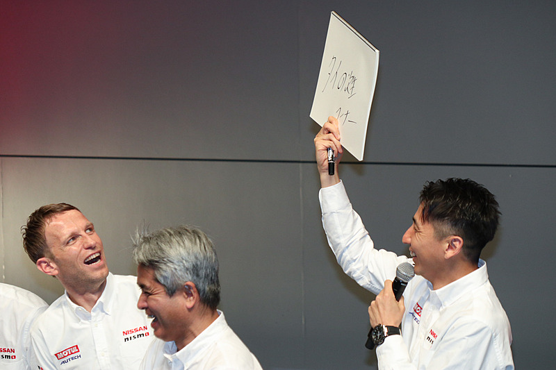 松田選手の回答は「タイの次生コーナー」。チャン・インターナショナル・サーキットにどうしても苦手で「何かが起きる」コーナーがあり、これを克服したいとの理由からあえて選んだとのこと