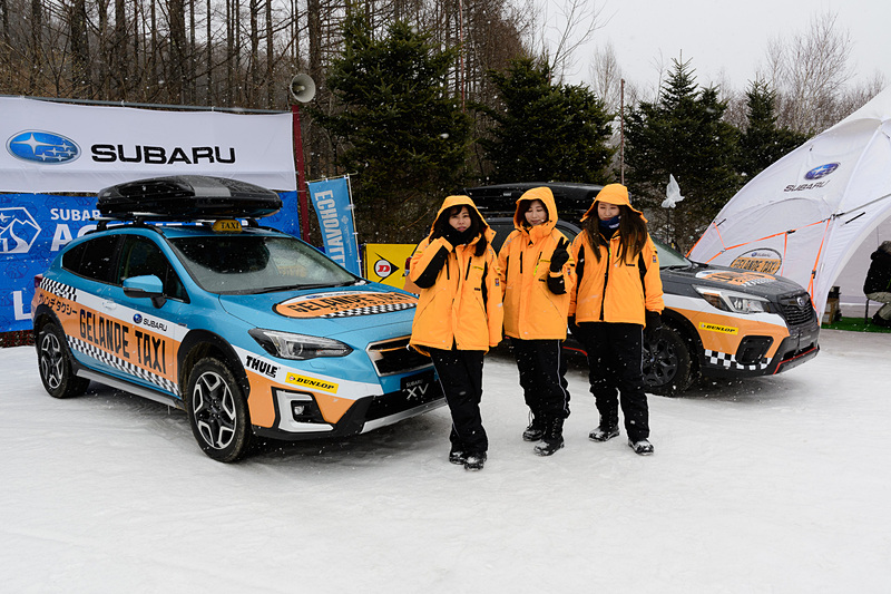 こちらもちょっと寒そうなゲレタクイベントスタッフ