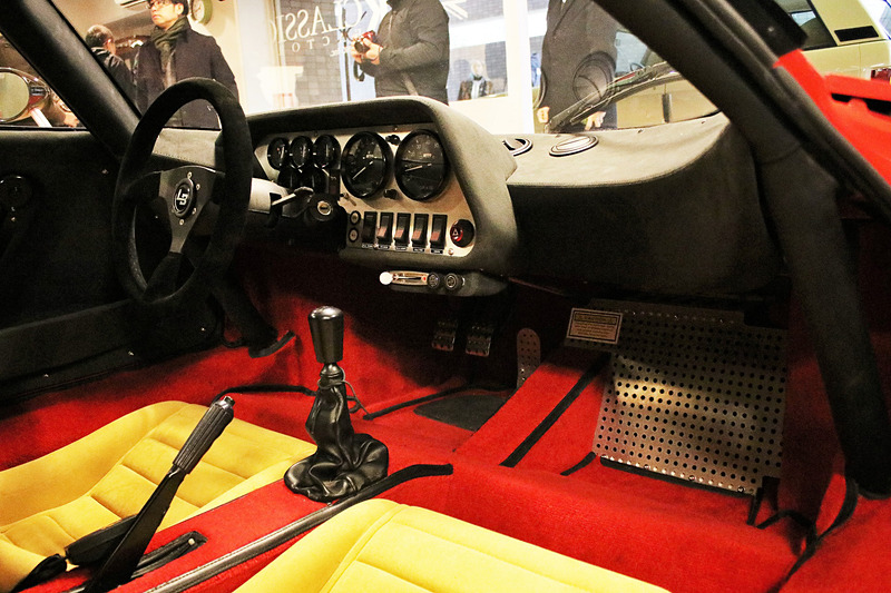 the STRのインテリア