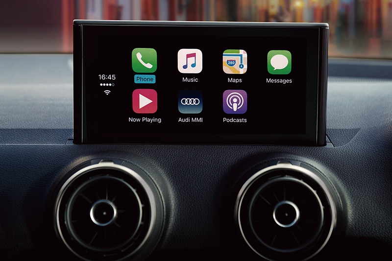 インテリアでは「バーチャルコックピット」「MMIナビゲーション」を標準装備