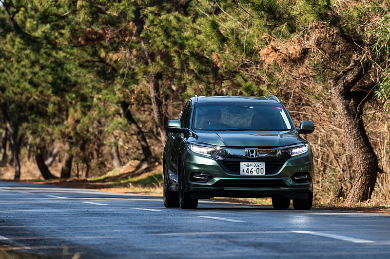 ツーリングの比較用として用意された「ハイブリッド Z Honda SENSING」