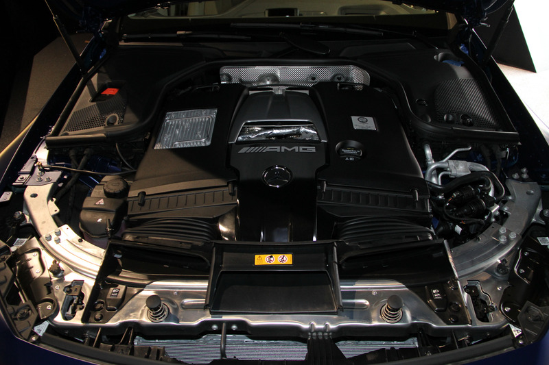 V型8気筒DOHC 4.0リッターツインターボ「M177」型エンジンの最高出力は470kW（639PS）/5500-6500rpm、最大トルクは900Nm（91.8kgfm）/2500-4500rpm