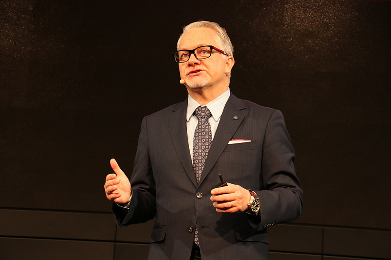 ヘグストロム氏はFCA ジャパンの現状と新しいディーゼルエンジンの立ち位置などを解説