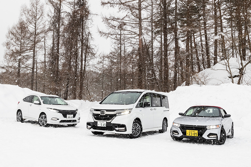 裏磐梯レイクリゾート周辺の一般道と特設コースでModulo Xの雪上性能を体感