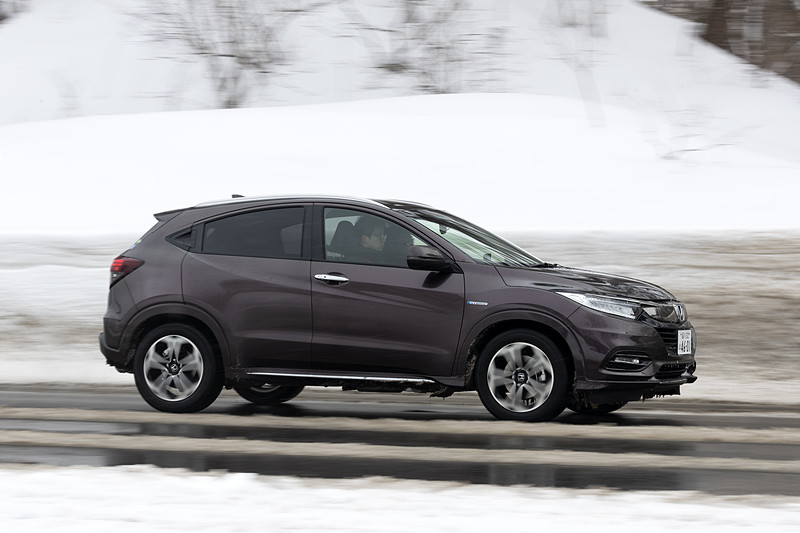 標準車はスポーティな乗り味で、ギャップではコツコツした感じもあったという