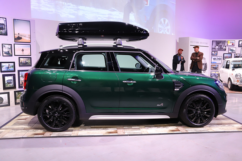 MINI クロスオーバー ノーフォーク・エディション。ボディサイズは4315×1820×1595mm（全長×全幅×全高）、ホイールベースは2670mm