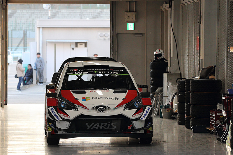 4輪、2輪の多彩なカテゴリーで活躍しているレースマシンが登場する