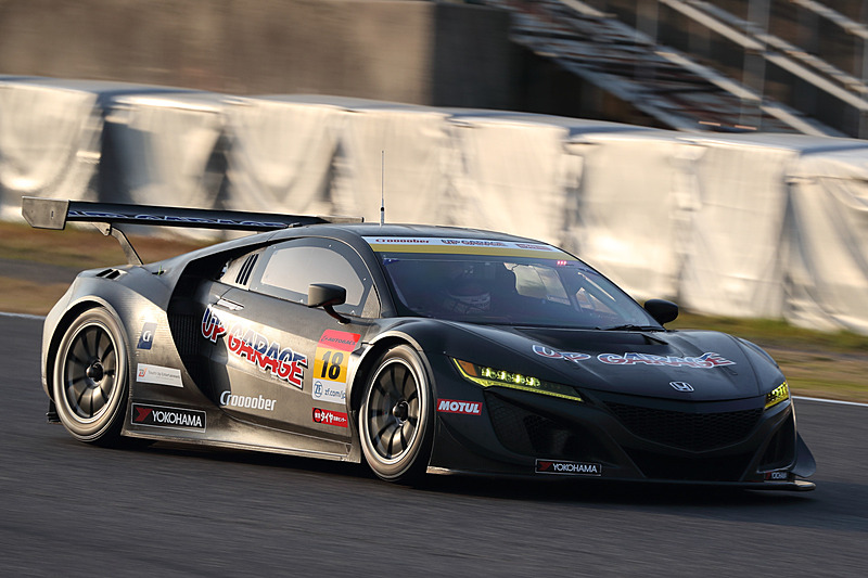 SUPER GTのGT300クラスなどで活躍するGT3マシンがテスト走行していた