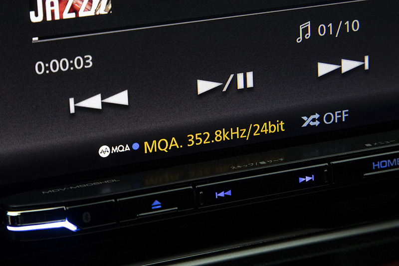 「MDV-M906HDL」がMQA-CDを認識すると、画面に「MQA」の表示とファイルスペックが表示される